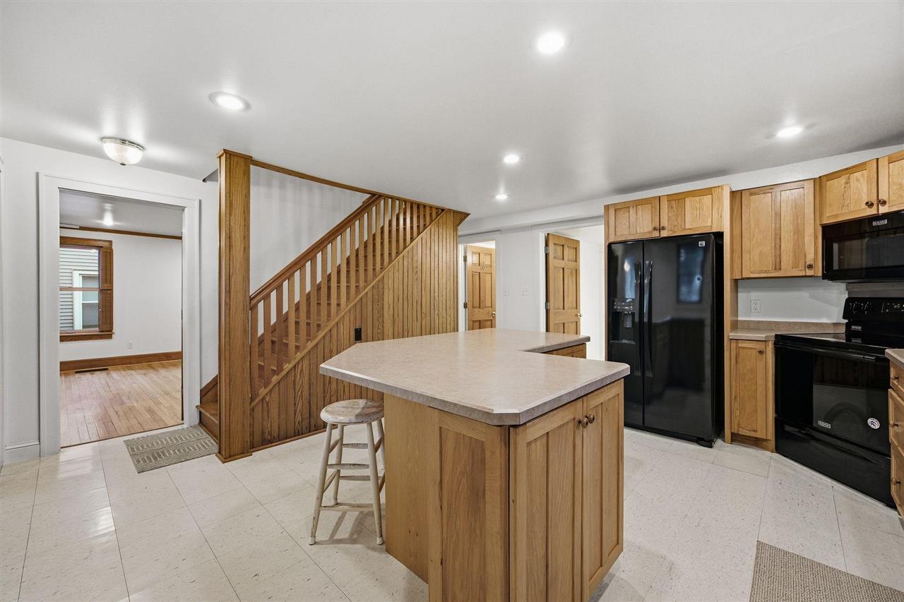 913 Walnut Street Iowa City IA 52240-3343