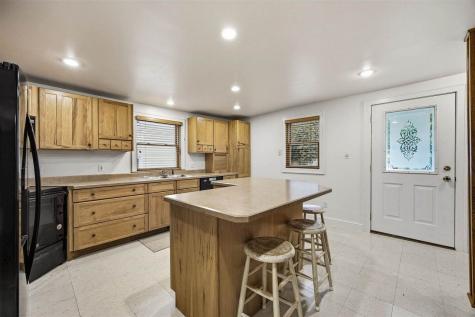 913 Walnut Street Iowa City IA 52240-3343