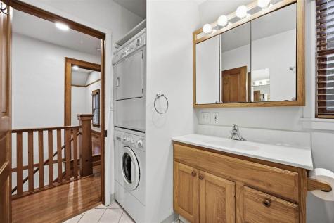 913 Walnut Street Iowa City IA 52240-3343