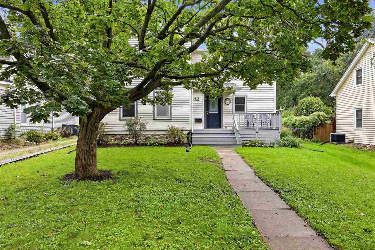 913 Walnut Street Iowa City IA 52240-3343