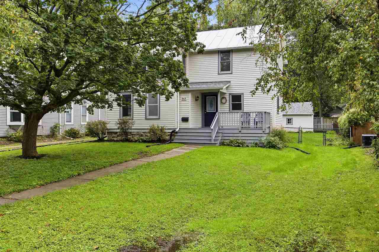 913 Walnut Street Iowa City IA 52240-3343