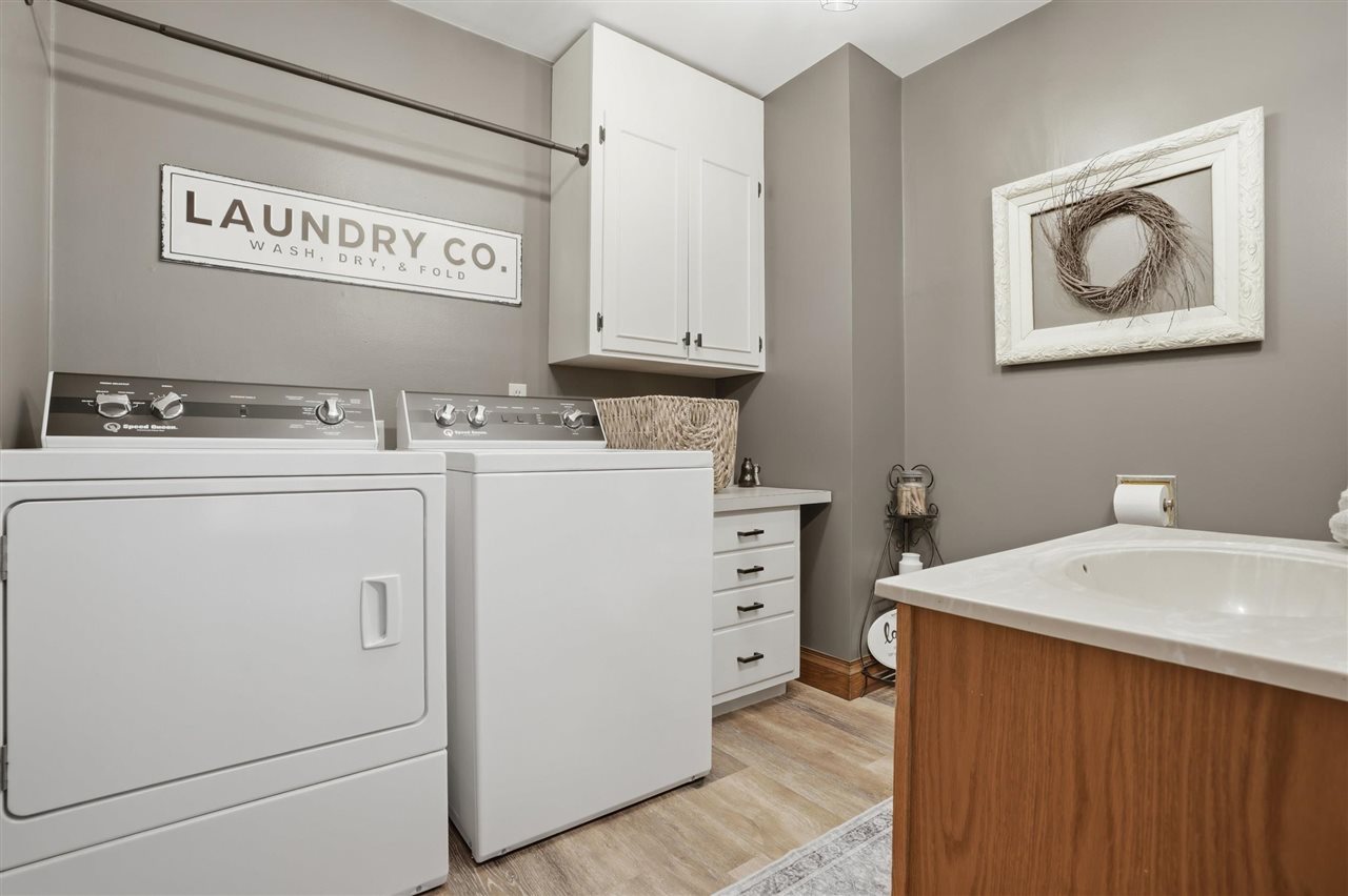 1105 N Marion Washington IA 52353