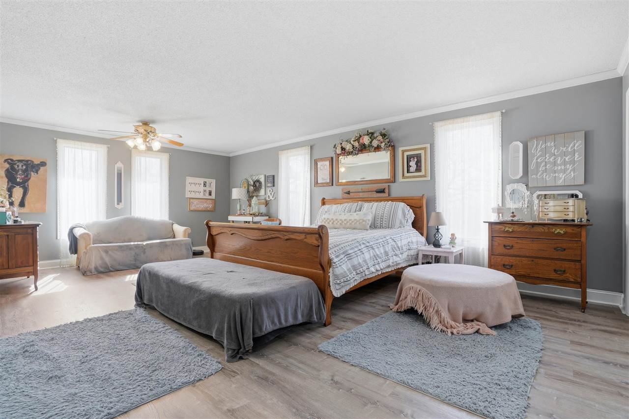 1105 N Marion Washington IA 52353