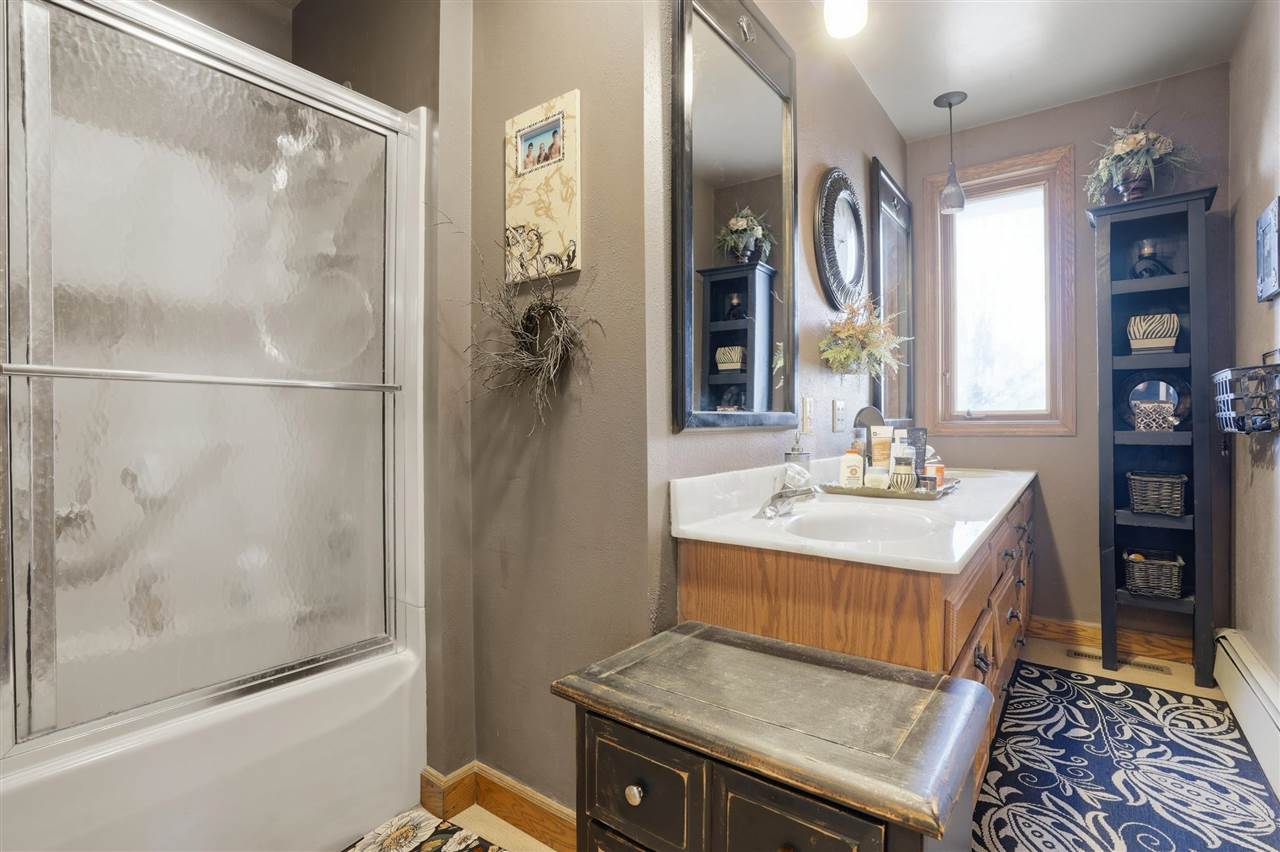 1105 N Marion Washington IA 52353