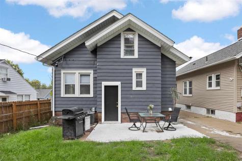 1933 Higley Avenue SE Cedar Rapids IA 52403