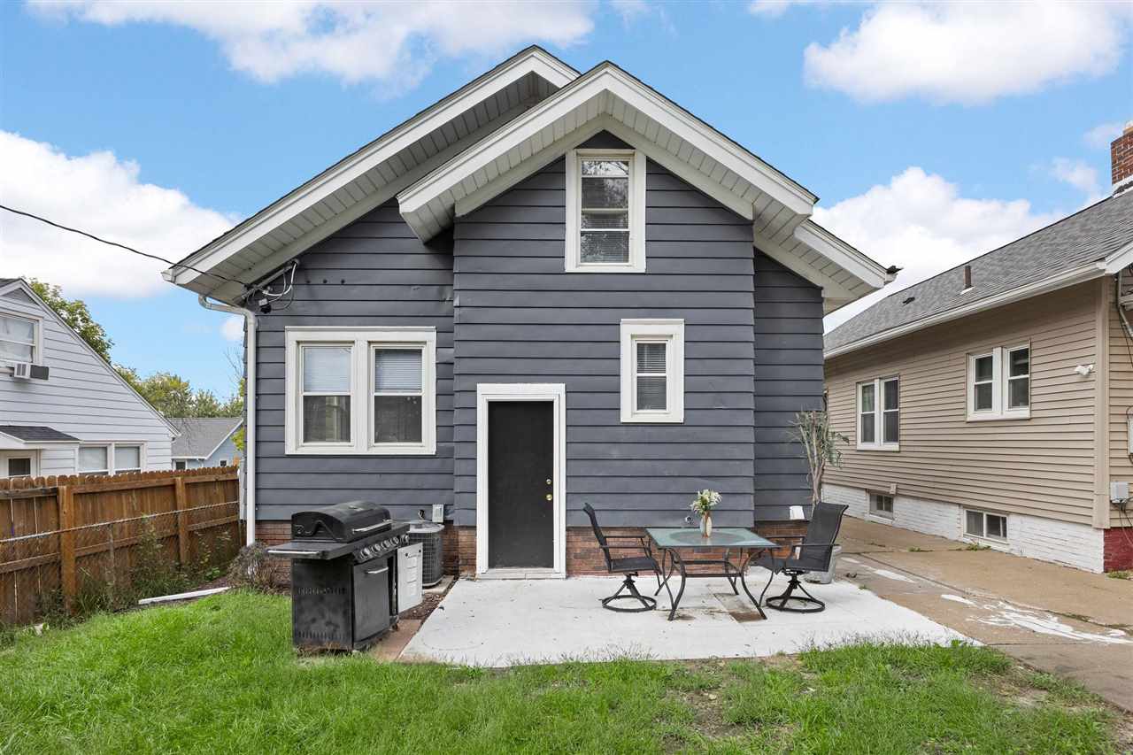 1933 Higley Avenue SE Cedar Rapids IA 52403