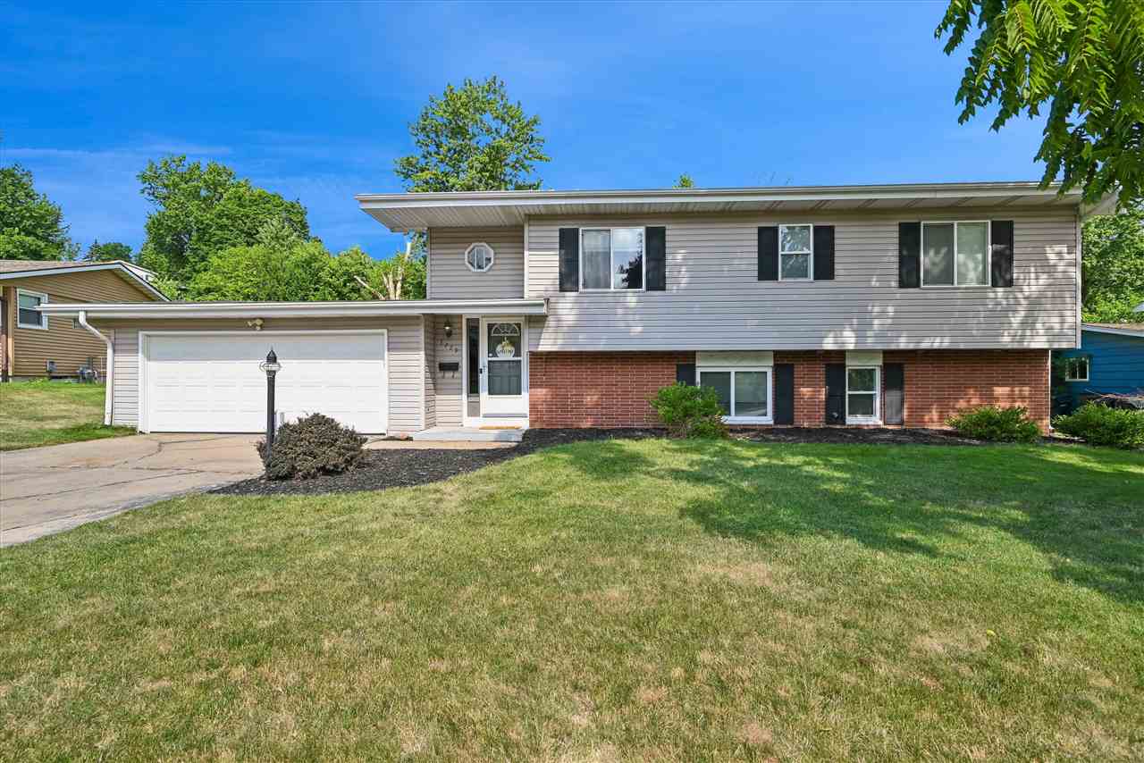 3729 NE Northwood Drive Cedar Rapids IA 52402