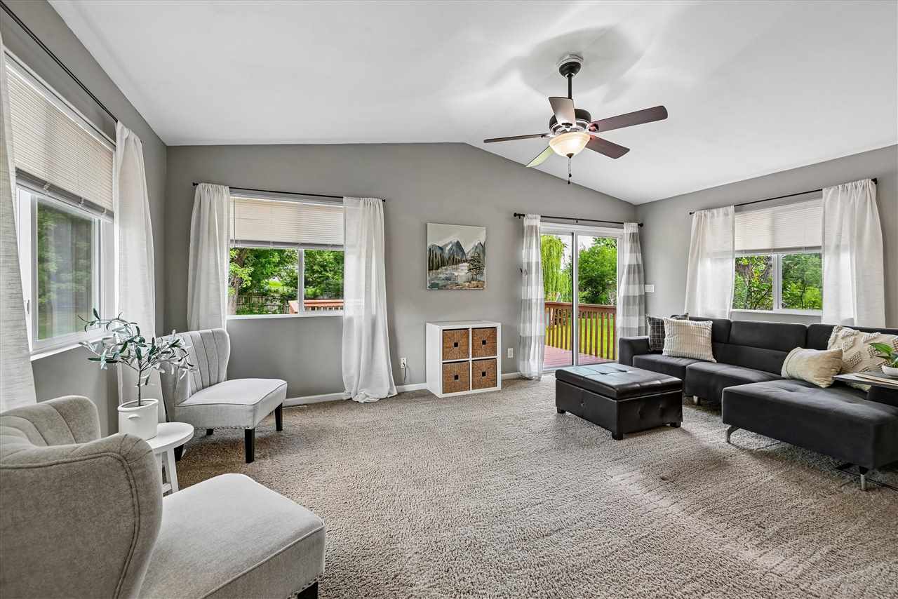 3729 NE Northwood Drive Cedar Rapids IA 52402