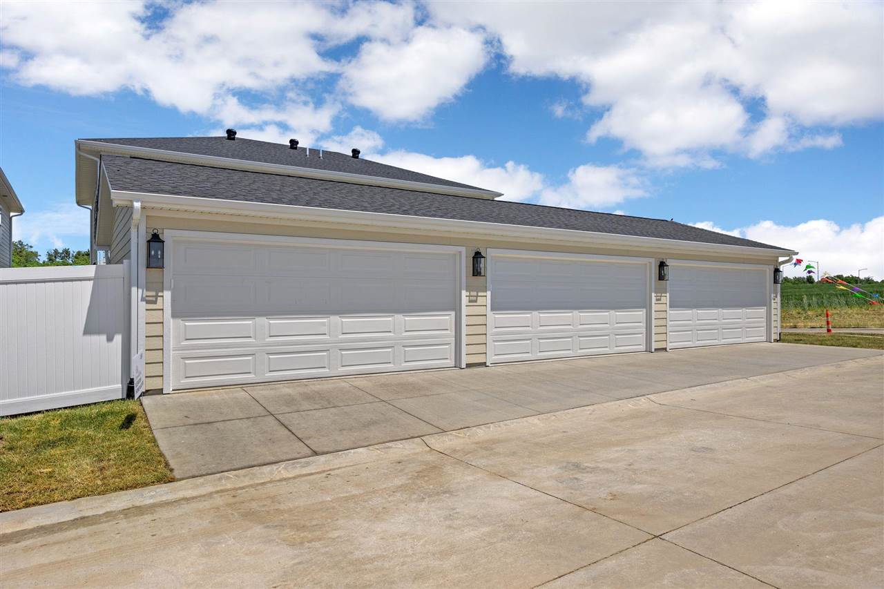 3002 Tommy Lane Coralville IA 52241