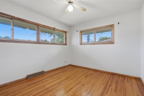 507 E Washington Avenue Keota IA 52248