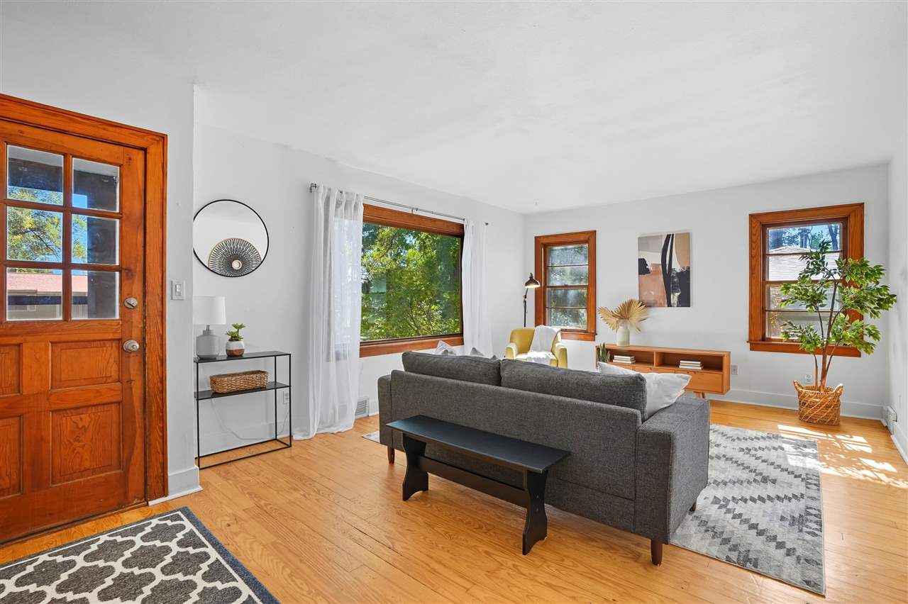 718 6th Avenue Coralville IA 52241