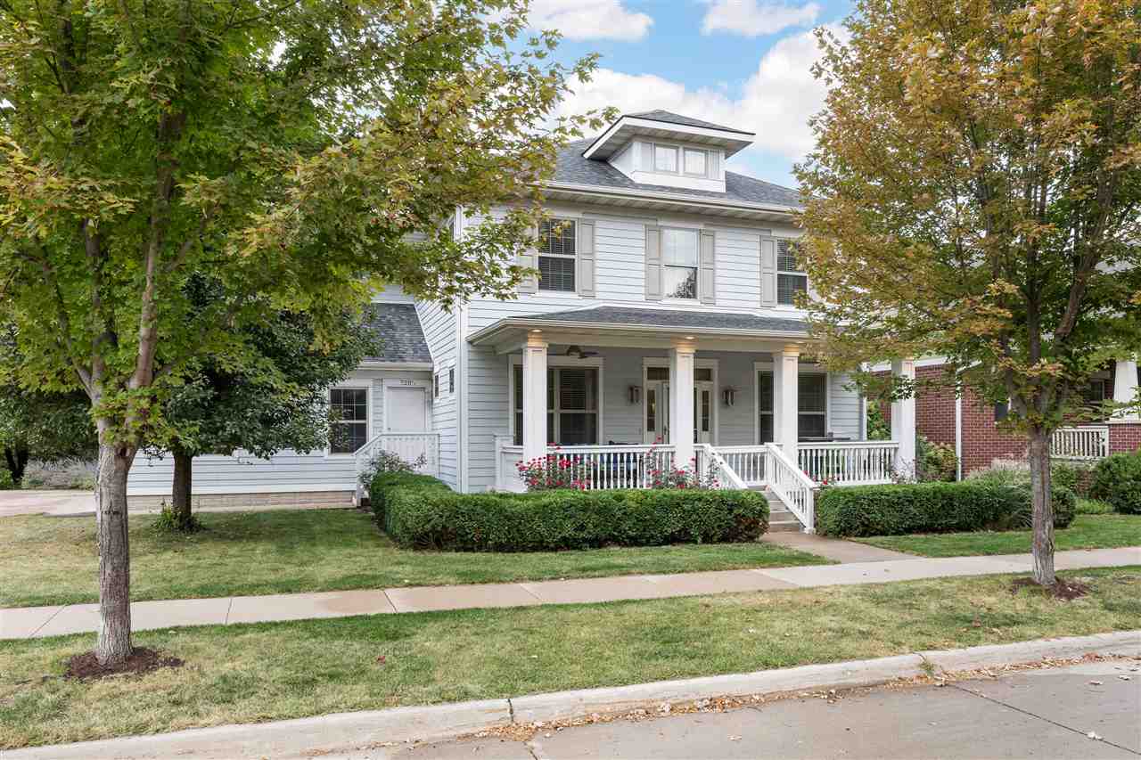 720 Walker Circle Iowa City IA 52245