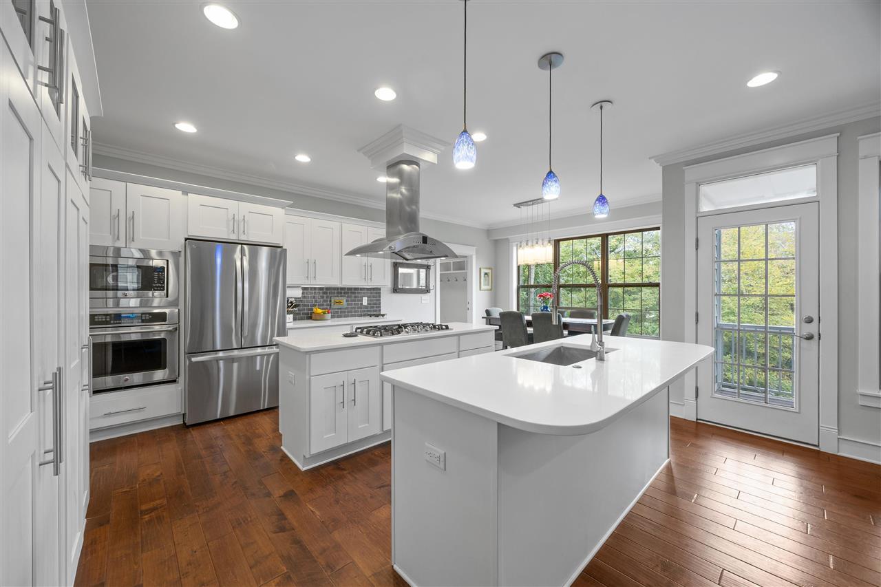 720 Walker Circle Iowa City IA 52245