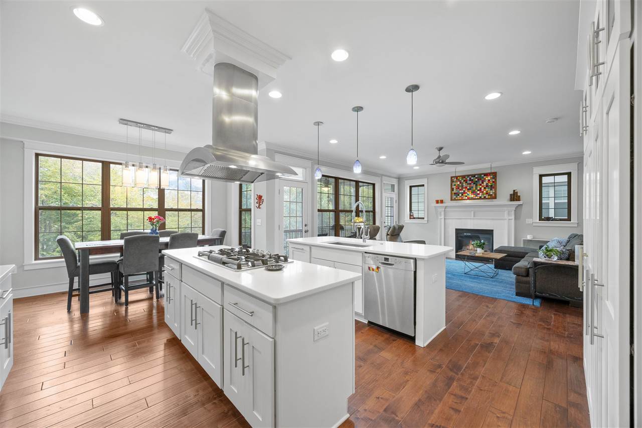 720 Walker Circle Iowa City IA 52245