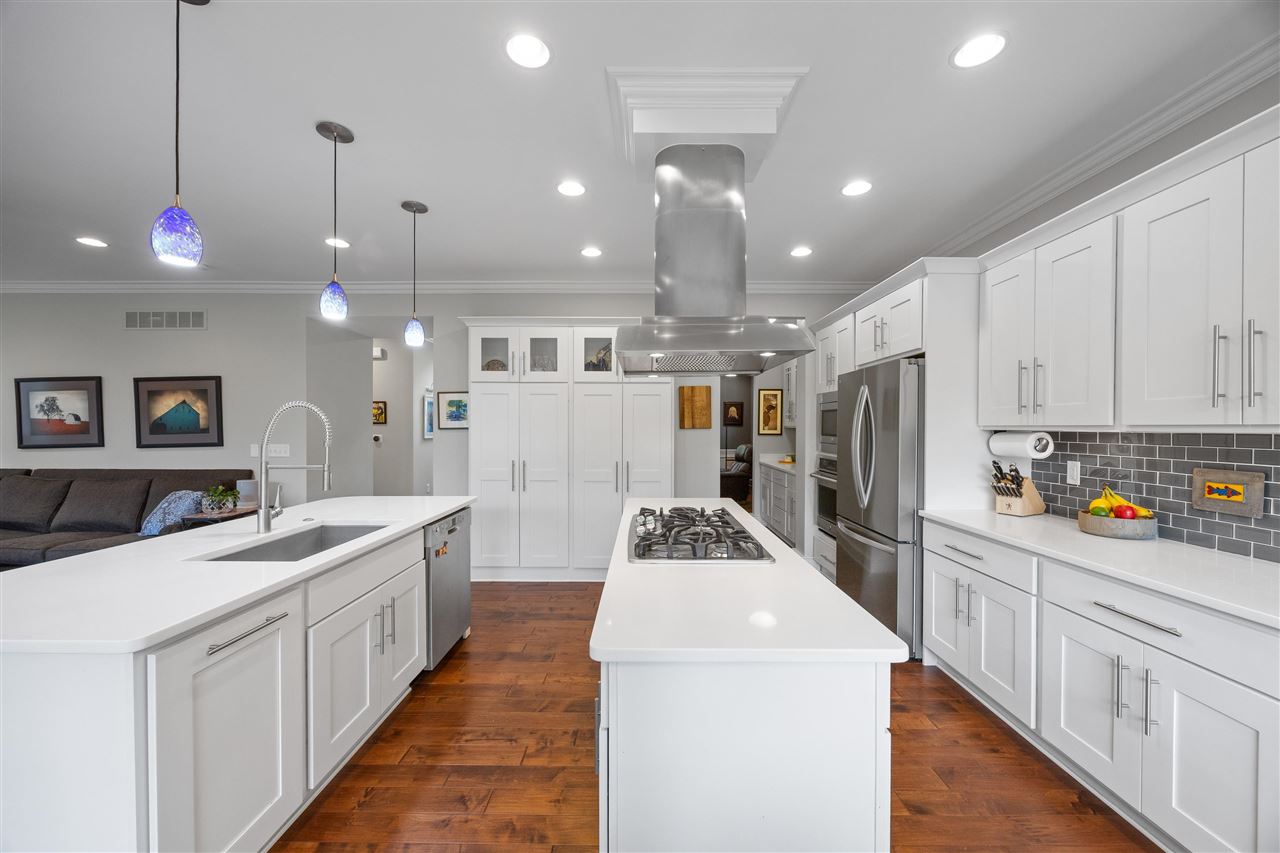 720 Walker Circle Iowa City IA 52245