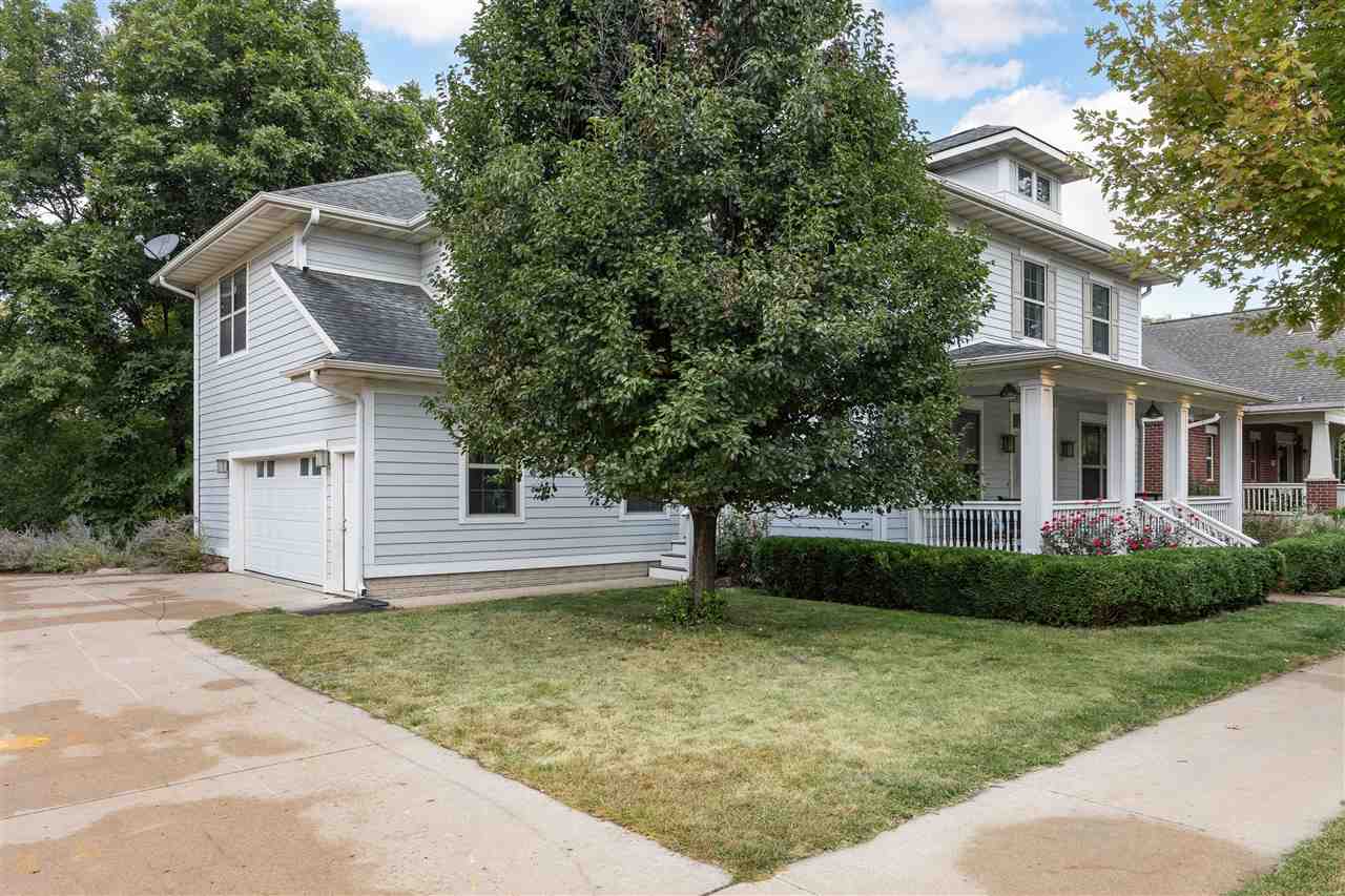 720 Walker Circle Iowa City IA 52245