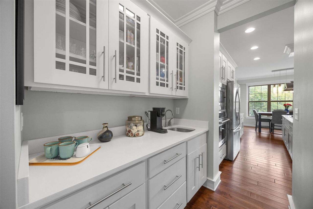 720 Walker Circle Iowa City IA 52245