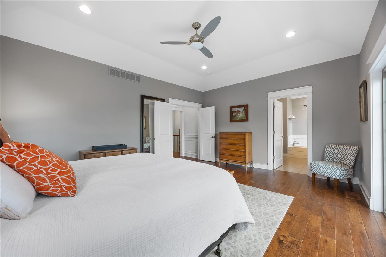 720 Walker Circle Iowa City IA 52245