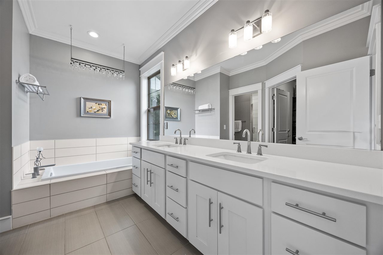 720 Walker Circle Iowa City IA 52245