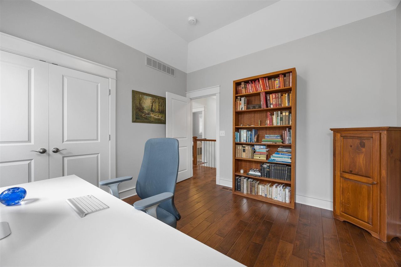 720 Walker Circle Iowa City IA 52245