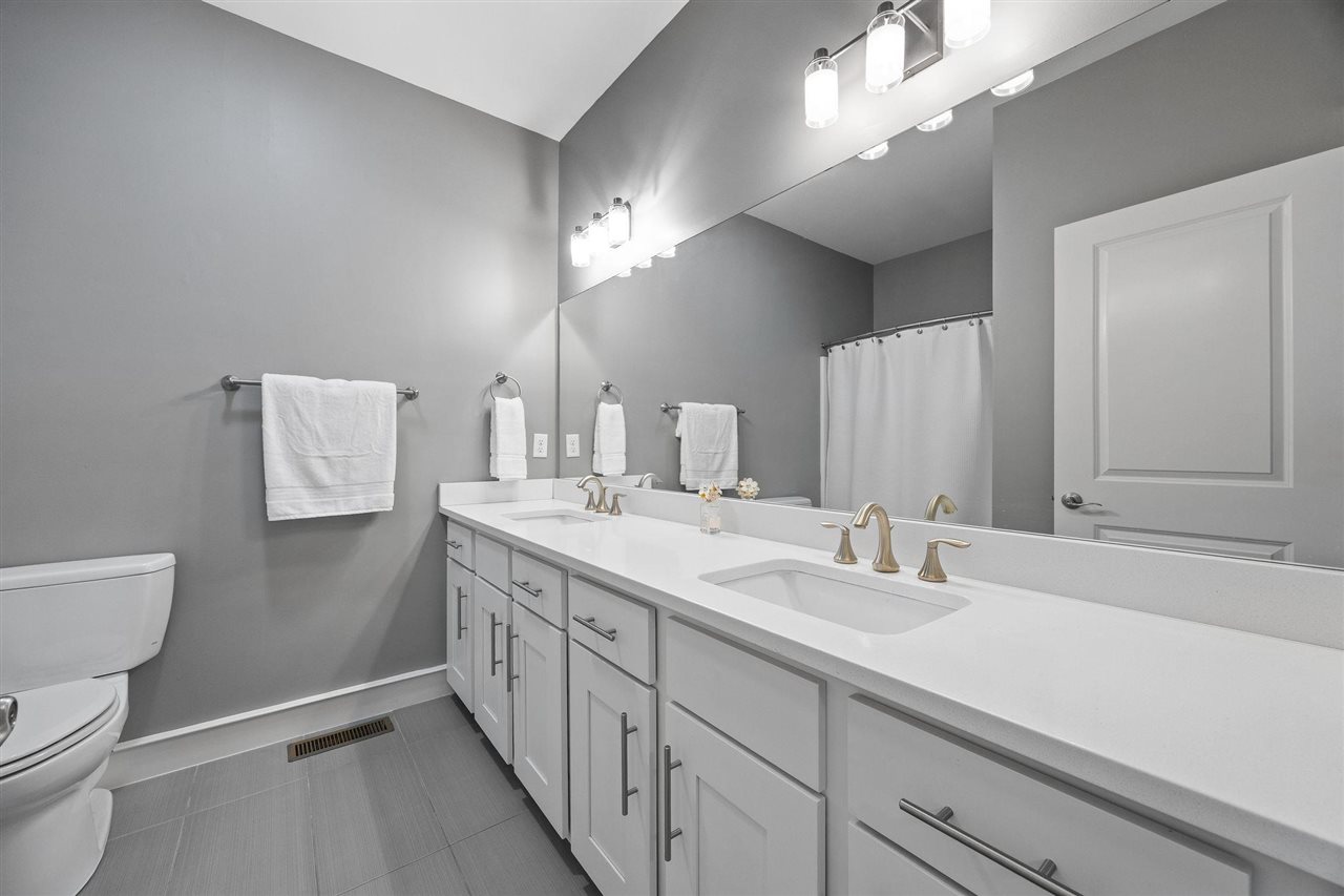 720 Walker Circle Iowa City IA 52245