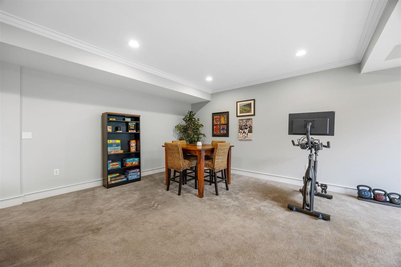 720 Walker Circle Iowa City IA 52245