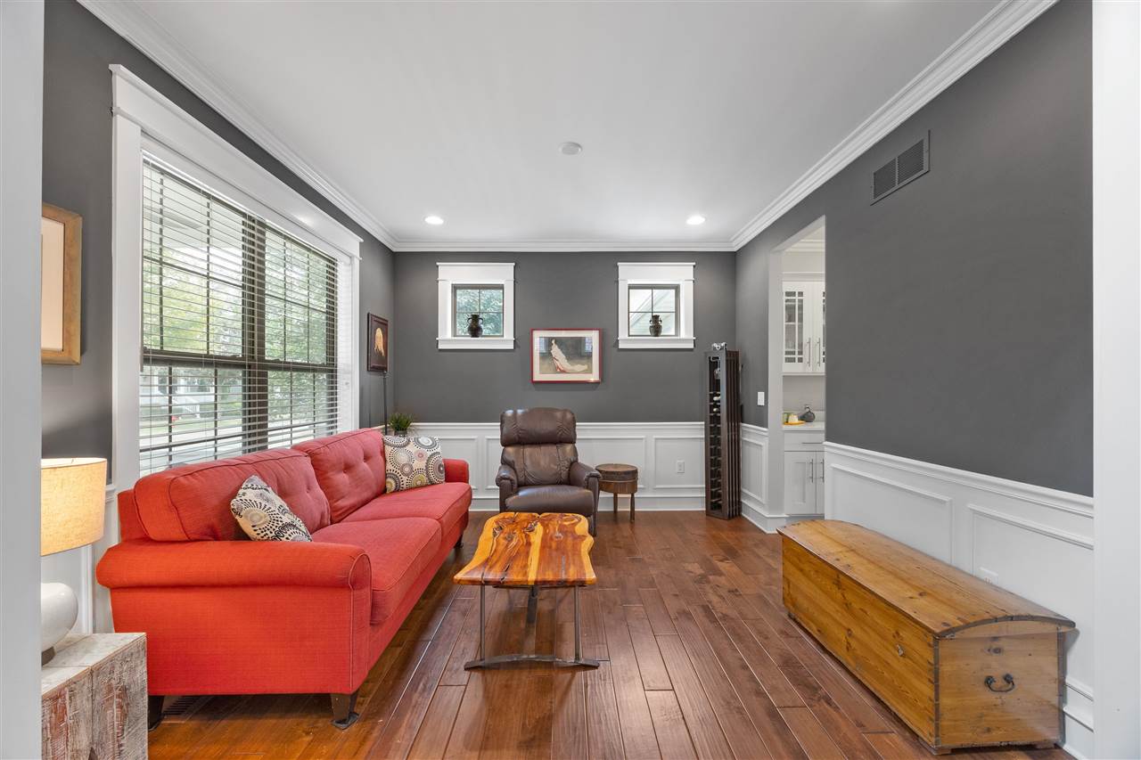 720 Walker Circle Iowa City IA 52245