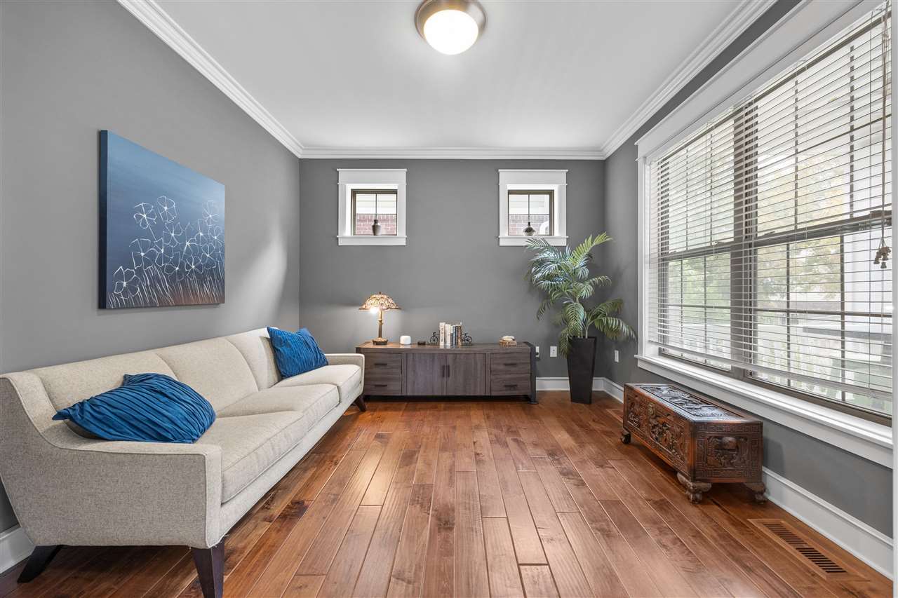 720 Walker Circle Iowa City IA 52245