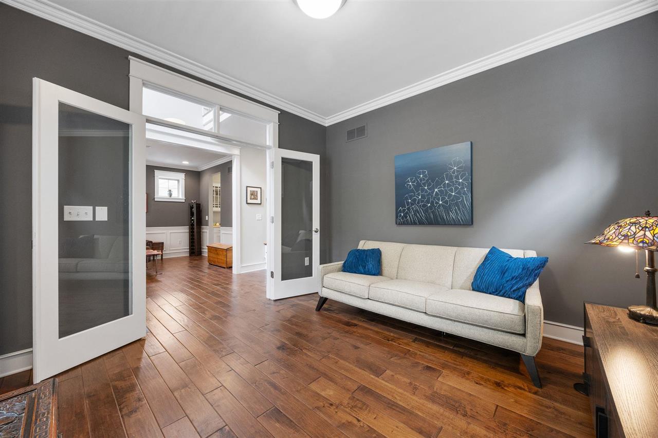 720 Walker Circle Iowa City IA 52245