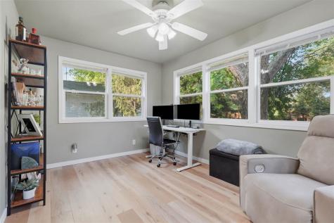 1411 N 2nd Avenue Washington IA 52353