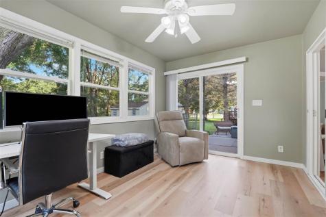 1411 N 2nd Avenue Washington IA 52353