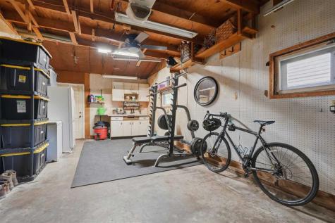 1411 N 2nd Avenue Washington IA 52353