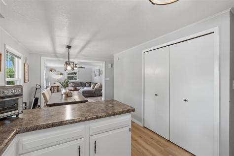 1411 N 2nd Avenue Washington IA 52353