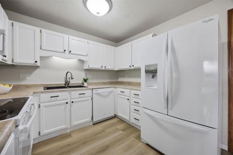 4 South Ridge Court Coralville IA 52241