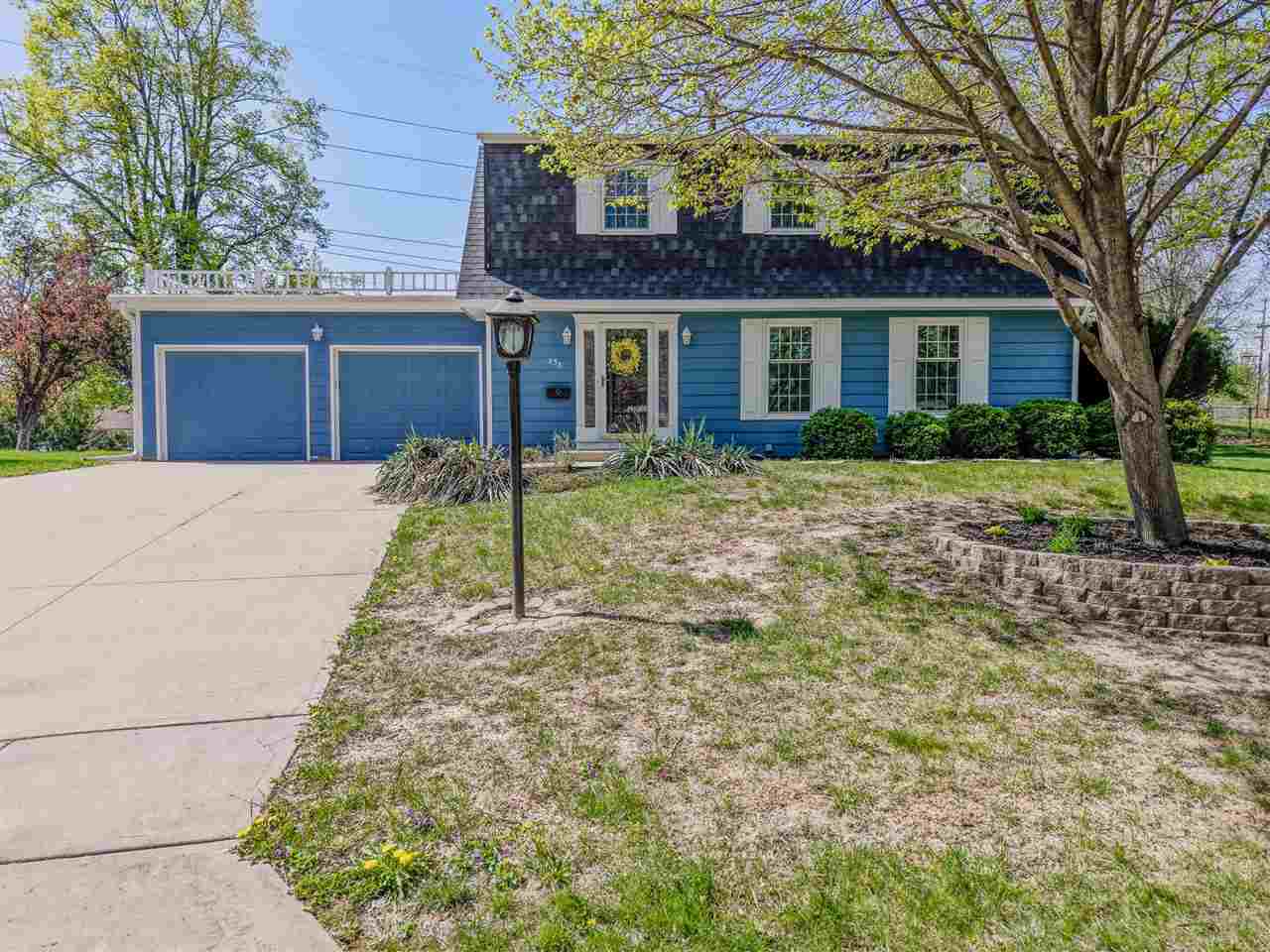 556 Mahaska Court Iowa City IA 52246-1605
