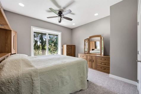 1420 Highway 965 NW Swisher IA 52338