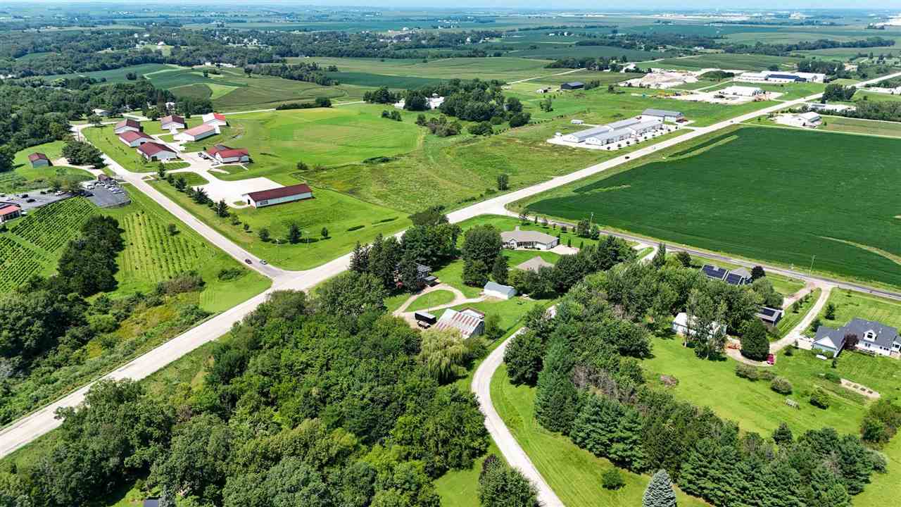 1420 Highway 965 NW Swisher IA 52338