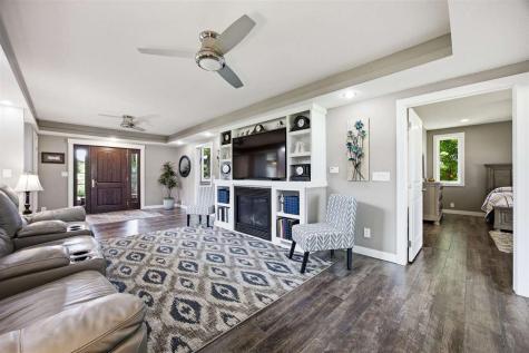 1420 Highway 965 NW Swisher IA 52338