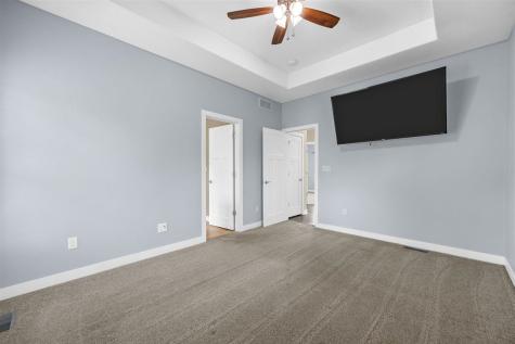 619 Majestic Oak Ridge Solon IA 52333