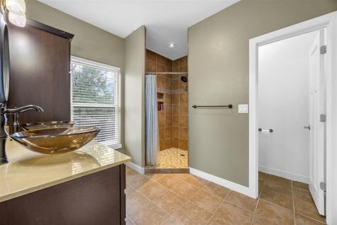 619 Majestic Oak Ridge Solon IA 52333