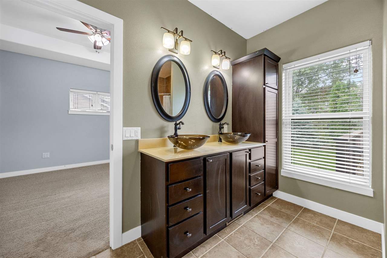 619 Majestic Oak Ridge Solon IA 52333