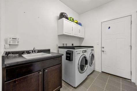 619 Majestic Oak Ridge Solon IA 52333