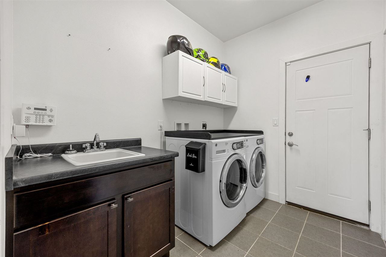 619 Majestic Oak Ridge Solon IA 52333
