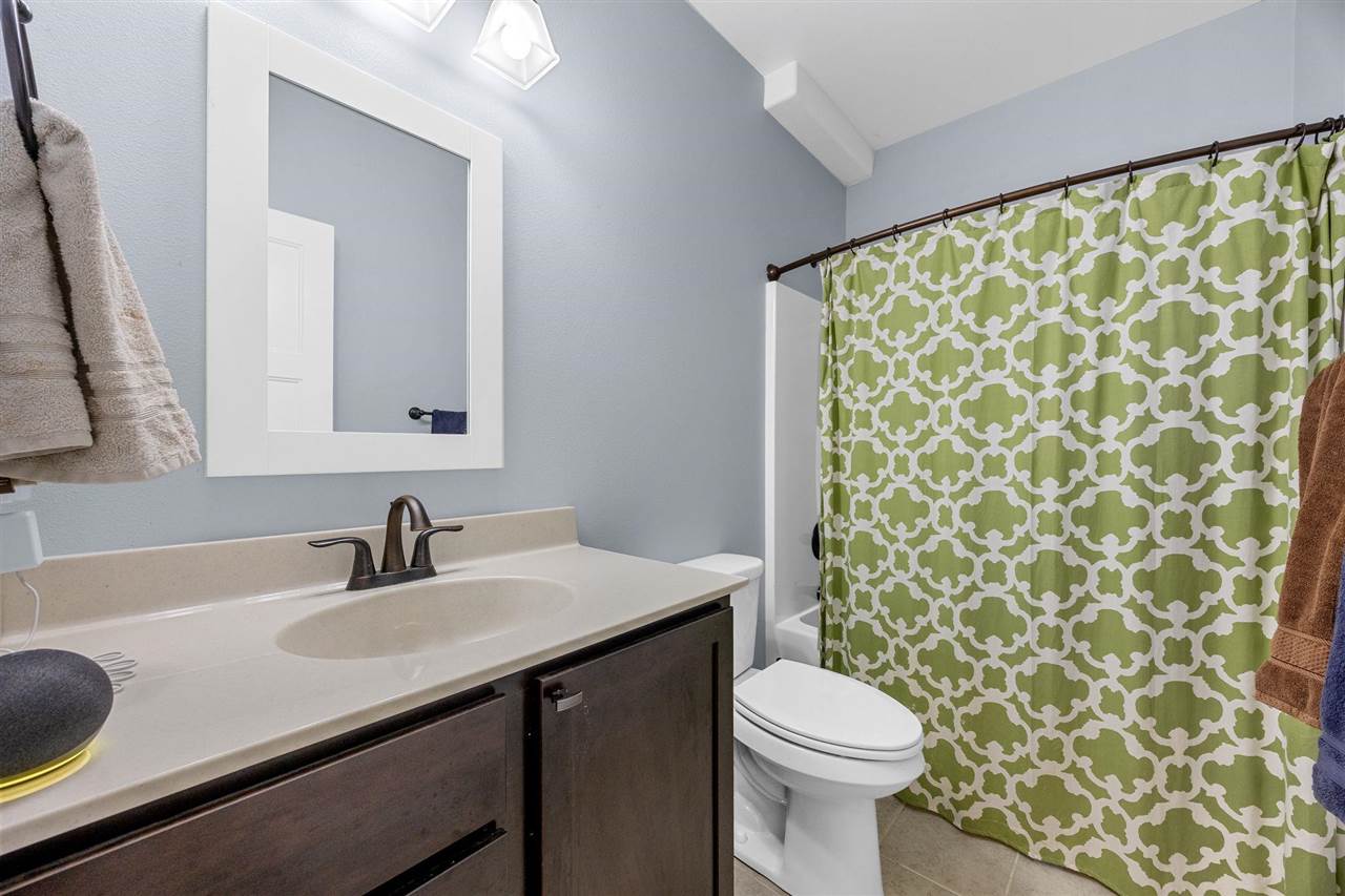 619 Majestic Oak Ridge Solon IA 52333