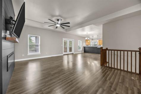 619 Majestic Oak Ridge Solon IA 52333