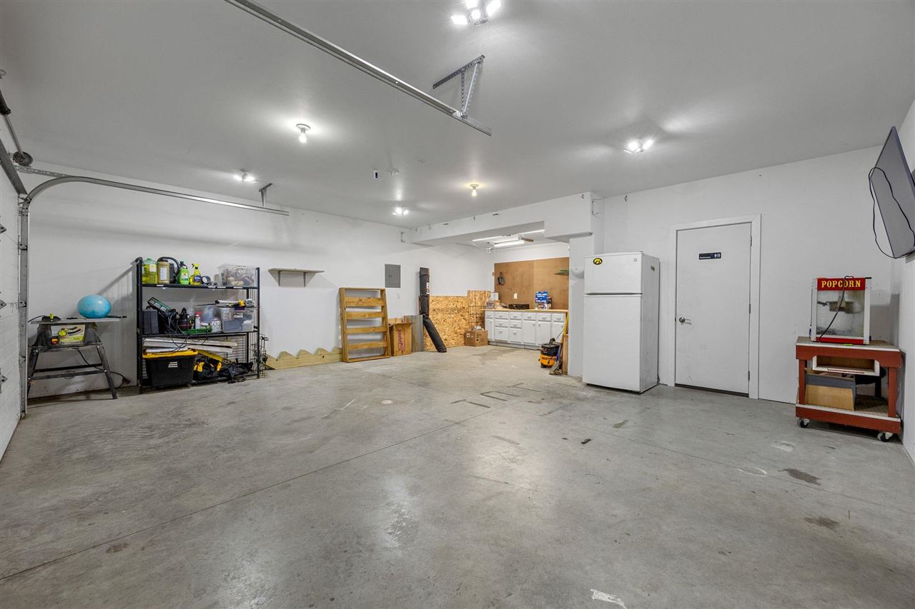 619 Majestic Oak Ridge Solon IA 52333