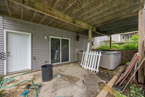 619 Majestic Oak Ridge Solon IA 52333