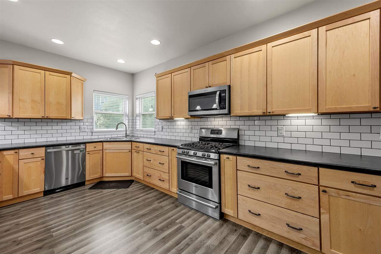 619 Majestic Oak Ridge Solon IA 52333