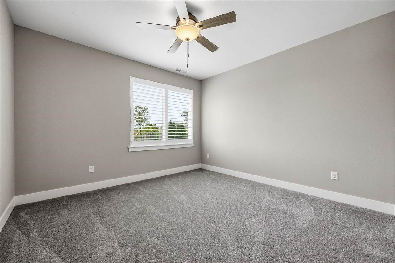 306 Dogwood Lane Tiffin IA 52340