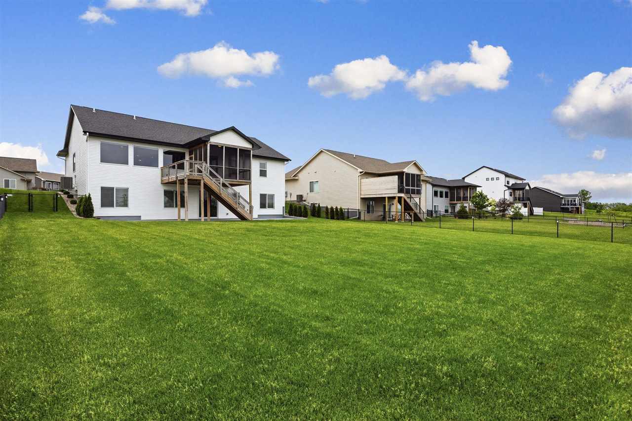 306 Dogwood Lane Tiffin IA 52340